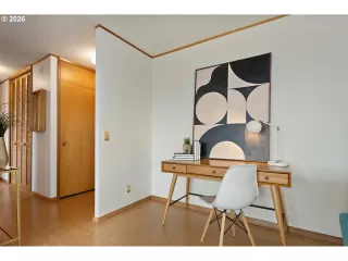 Photo #1: 525302011 Listing