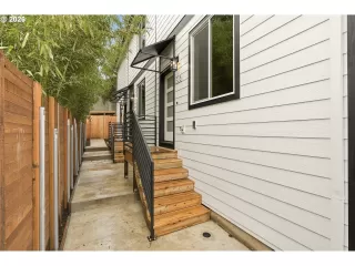 Photo #4: 525534276 Listing