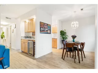 Photo #1: 526379219 Listing 