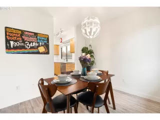 Photo #3: 526379219 Listing 