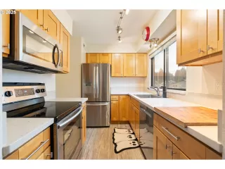 Photo #4: 526379219 Listing 