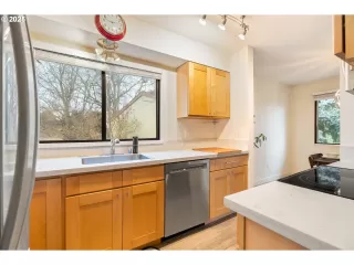 Photo #6: 526379219 Listing 