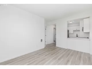 Photo #2: 526791901 Listing 