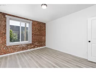 Photo #4: 526791901 Listing 