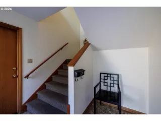 Photo #5: 526810689 Listing