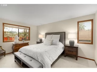 Photo #6: 526843810 Listing