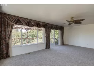 Photo #1: 527054361 Listing