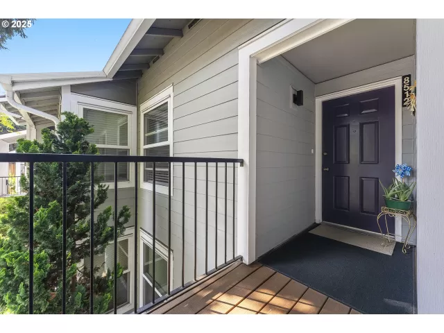 MLS: 527203570 Condo For Sale