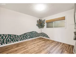 Photo #6: 527242432 Listing