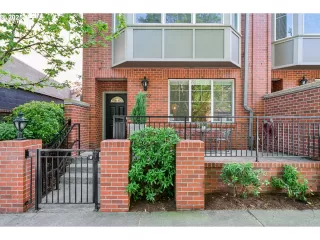 Photo #3: 527826298 Listing 