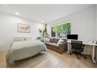 Photo #5: 527826298 Listing 