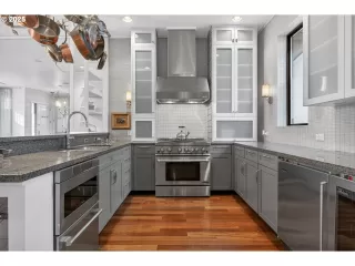 Photo #1: 527870652 Listing