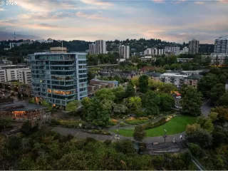 Photo #3: 528215244 Listing