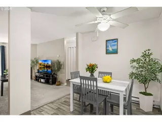 Photo #6: 528287224 Listing 