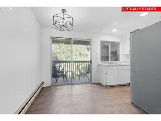 Photo #2: 528717239 Listing