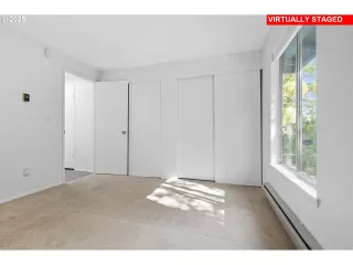 Photo #5: 528717239 Listing