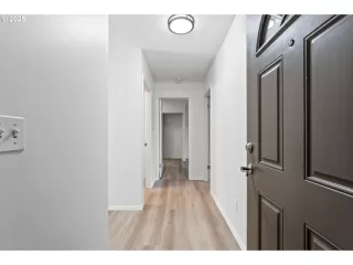 Photo #2: 528749148 Listing