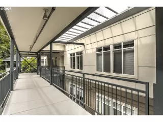 Photo #2: 529089016 Listing