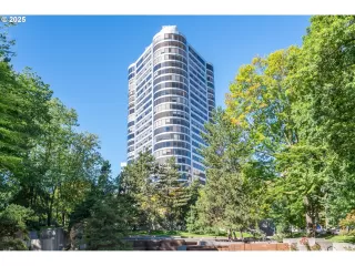 More Details about MLS # 529759361 : 1500 SW 5TH AVE 703