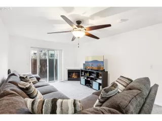 Photo #2: 530105004 Listing