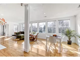 Photo #4: 530334718 Listing 