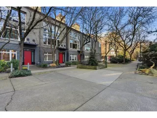 Photo #3: 530383191 Listing 