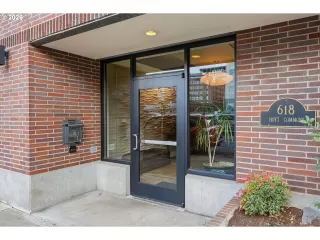 Photo #4: 530383191 Listing 