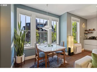 Photo #3: 530505548 Listing