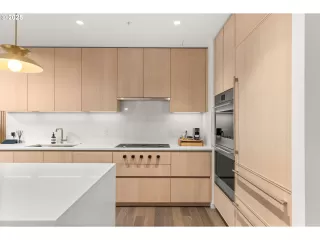 Photo #4: 530758041 Listing 