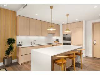 Photo #6: 530758041 Listing 