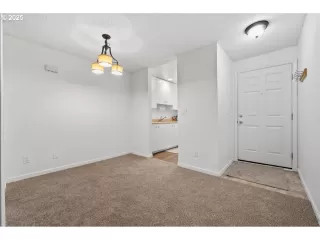 Photo #4: 531066051 Listing