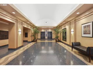 Photo #2: 531728626 Listing