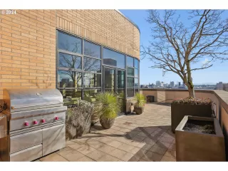 Photo #5: 531728626 Listing