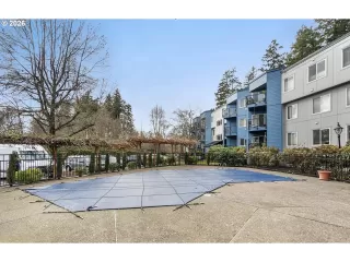 More Details about MLS # 531887746 : 8720 SW TUALATIN RD 205