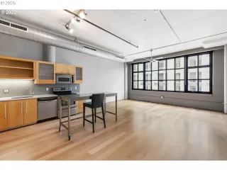 Photo #2: 532256756 Listing 