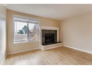 Photo #6: 532571590 Listing 