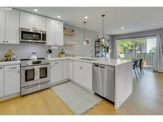 Click for more information on MLS # 532852442 : 6825 SW CAPITOL HILL RD 27 More Details about MLS # 532852442 : 6825 SW CAPITOL HILL RD 27