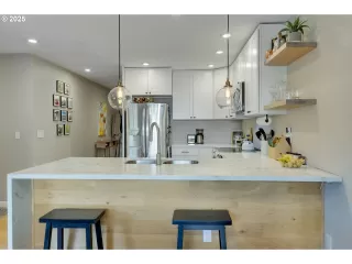 Photo #3: 532852442 Listing 