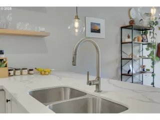 Photo #6: 532852442 Listing 