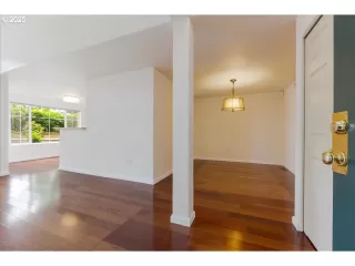 Photo #6: 532863128 Listing 