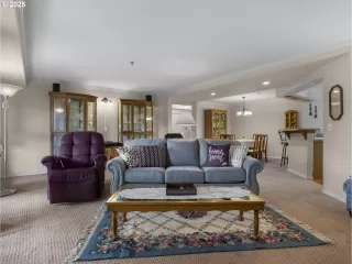 Photo #6: 533028505 Listing