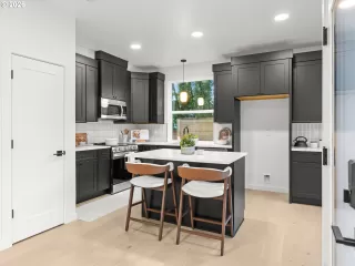 Photo #3: 533223526 Listing 