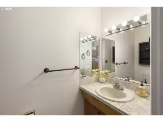 Photo #6: 536609193 Listing 