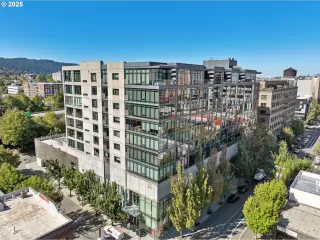 Photo #3: 537110751 Listing 