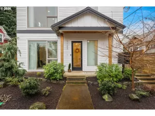 Photo #1: 537500160 Listing