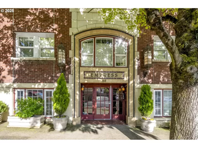 MLS: 537802277 Condo For Sale