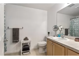 Photo #5: 538065602 Listing