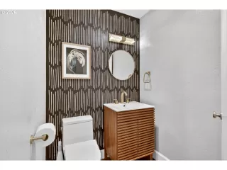 Photo #4: 538516871 Listing