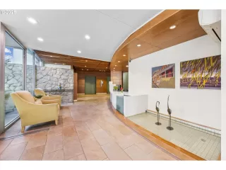 Photo #2: 538655881 Listing