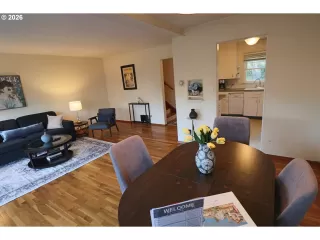 Photo #4: 538731809 Listing 